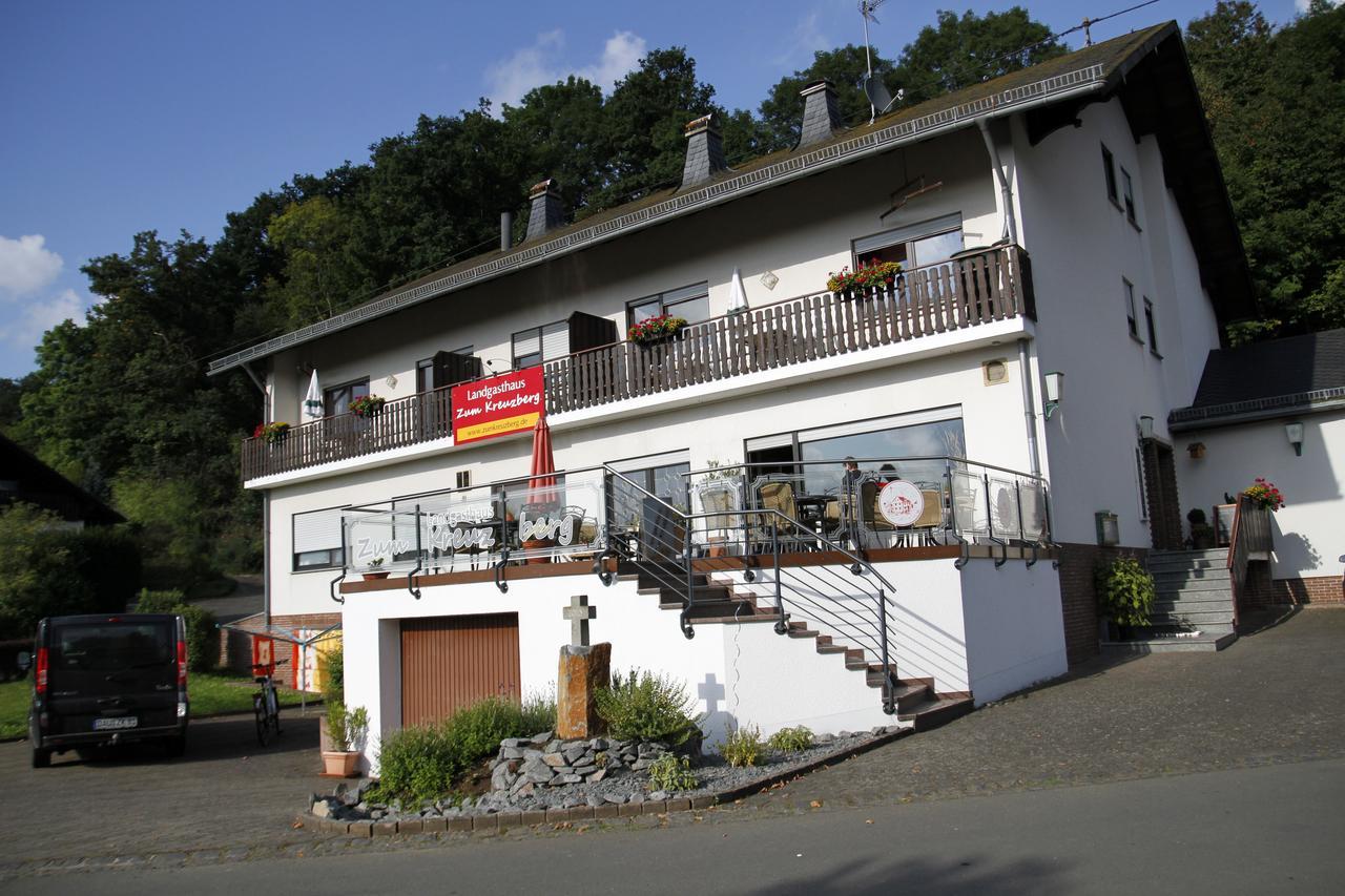Landgasthaus Zum Kreuzberg Schonbach  Exterior photo